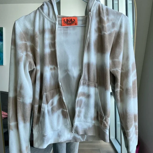 Vintage Juicy Couture zip up jacket Y2K.   Tan and white. Size S - Picture 3 of 7